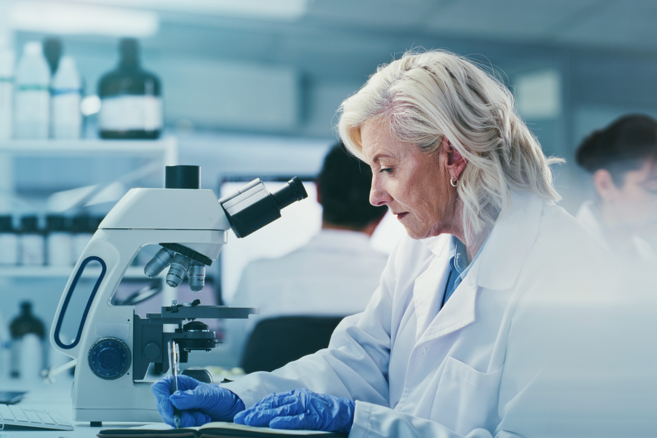 Die diagnostische Absicherung der Achondroplasie erfolgt über molekulargenetische Tests.